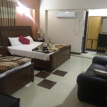 Mir Continental Hotel Muzaffarabad Zewnętrze zdjęcie
