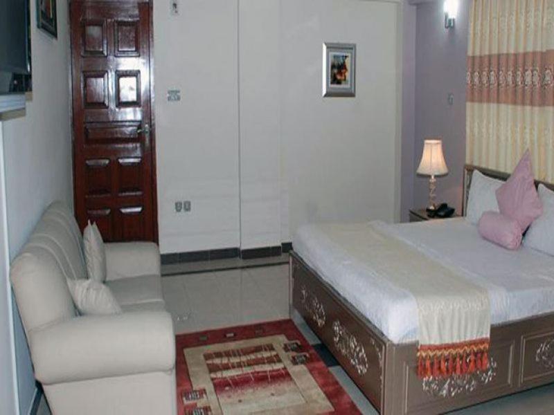 Mir Continental Hotel Muzaffarabad Zewnętrze zdjęcie