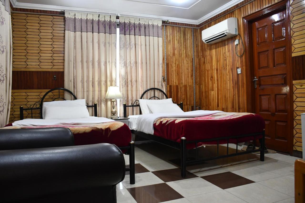 Mir Continental Hotel Muzaffarabad Zewnętrze zdjęcie
