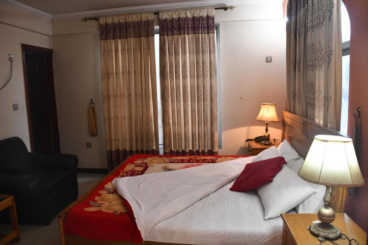 Mir Continental Hotel Muzaffarabad Zewnętrze zdjęcie