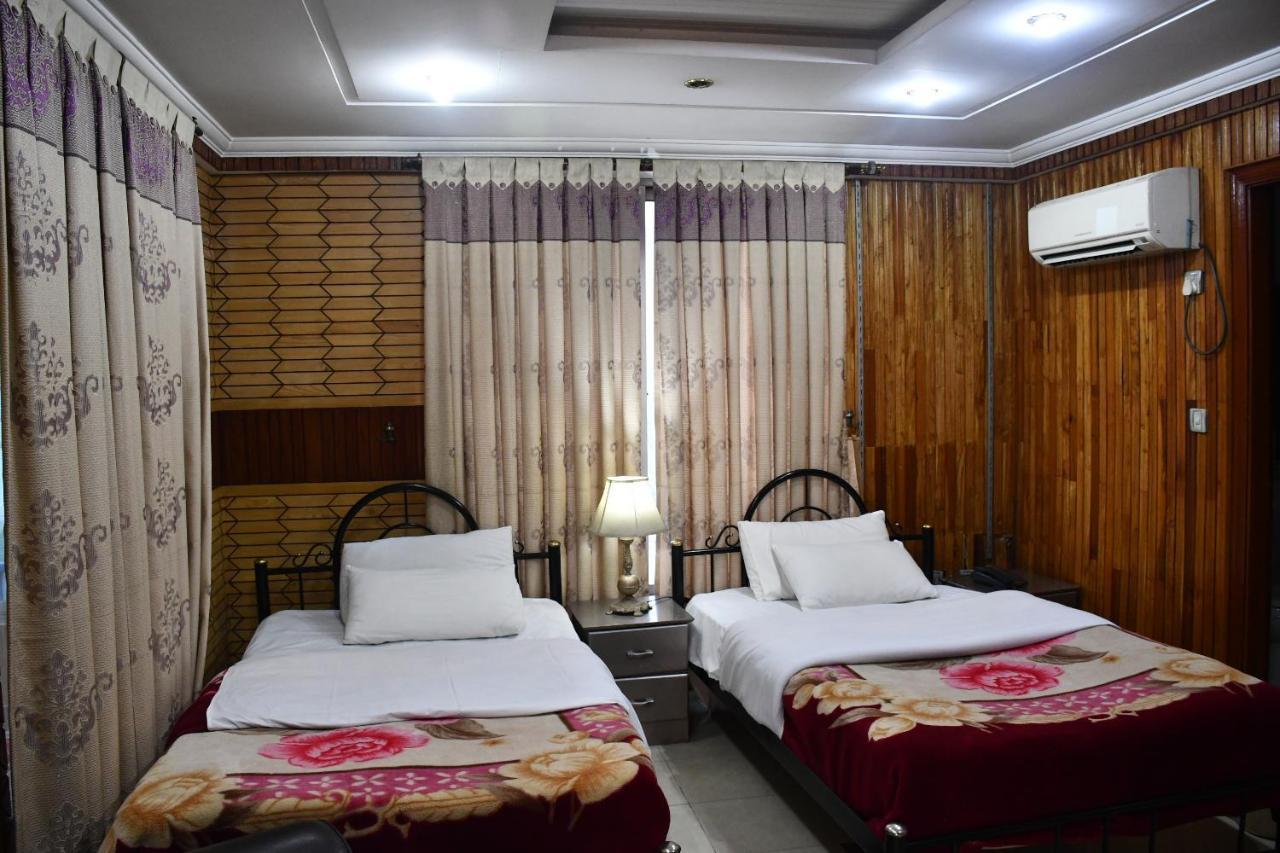 Mir Continental Hotel Muzaffarabad Zewnętrze zdjęcie