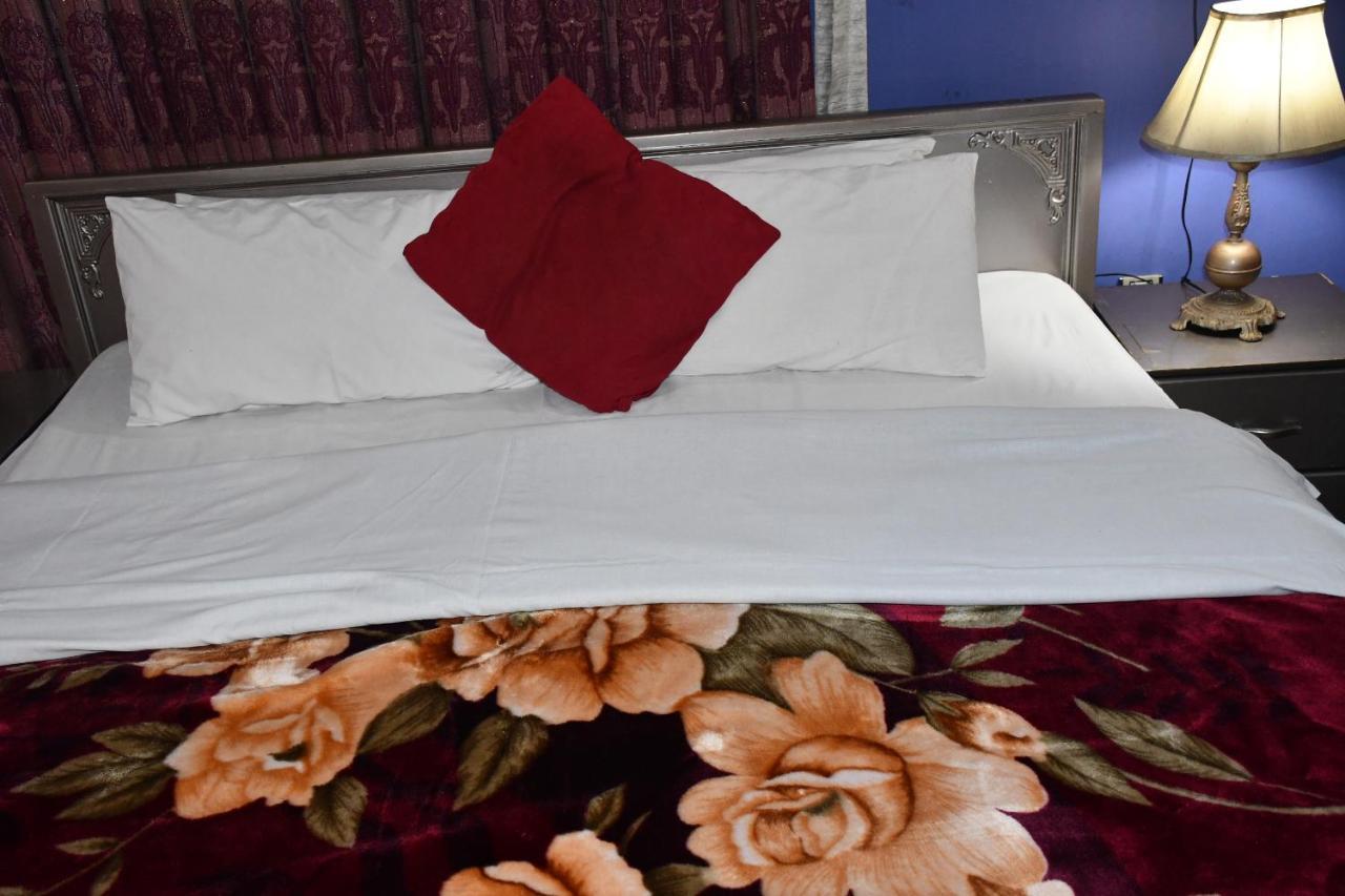 Mir Continental Hotel Muzaffarabad Zewnętrze zdjęcie